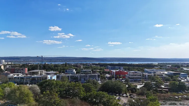 Изглед от Зорница 2 3